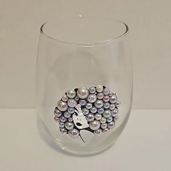 Hand blinged wine glass - Picture 4 of 4